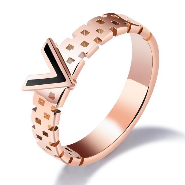 V shape Stylish personality Arrow Rose Gold Plated Stainless Steel Rings Fashion Gift Jewelry Wholesale AG JEWELRY