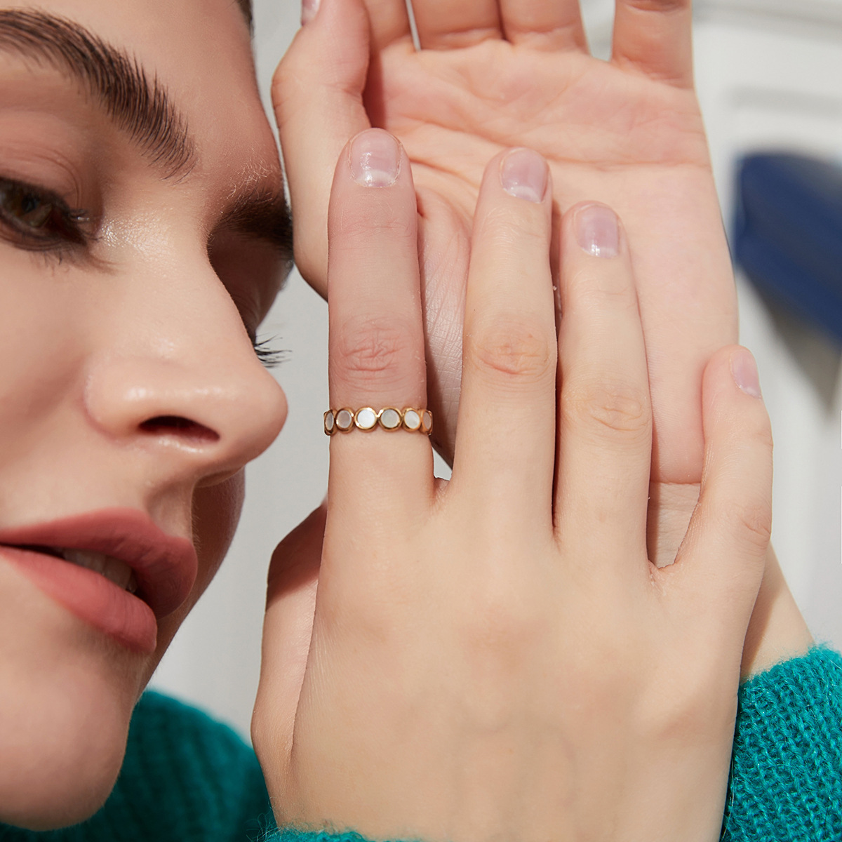 The Significance of Wearing Jewelry